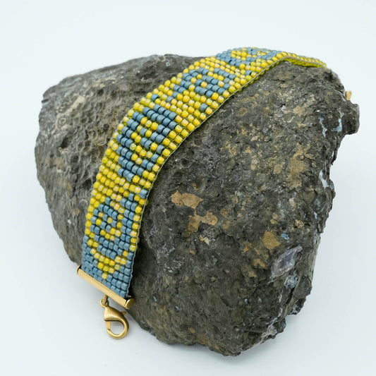Peyote Stitch Seed Bead Bracelet with Decorative Clasp - Yellow and Blue