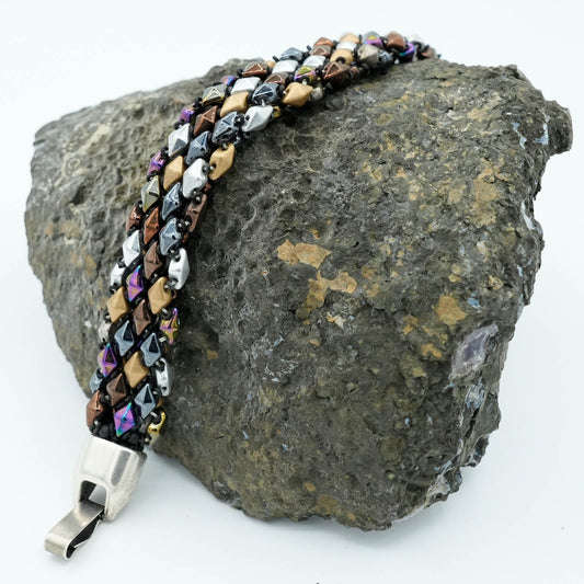 Woven Dimond Shaped Beads with Decorative Clasp